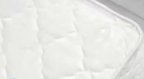 Isti madrac nakon dubinskog čišćenja Clean Teama